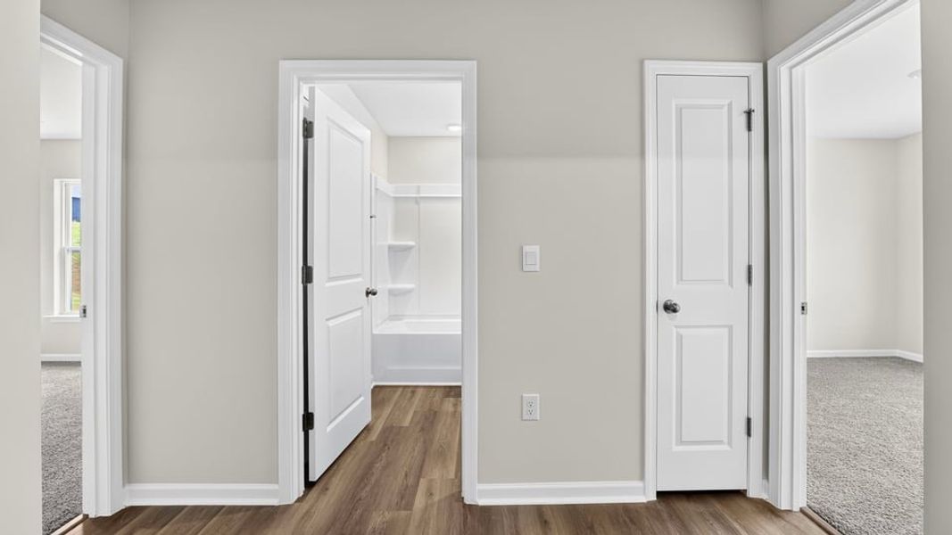 Spacious, unfurnished interior of a new home in Gibson Grove, Laurens (Image 20).