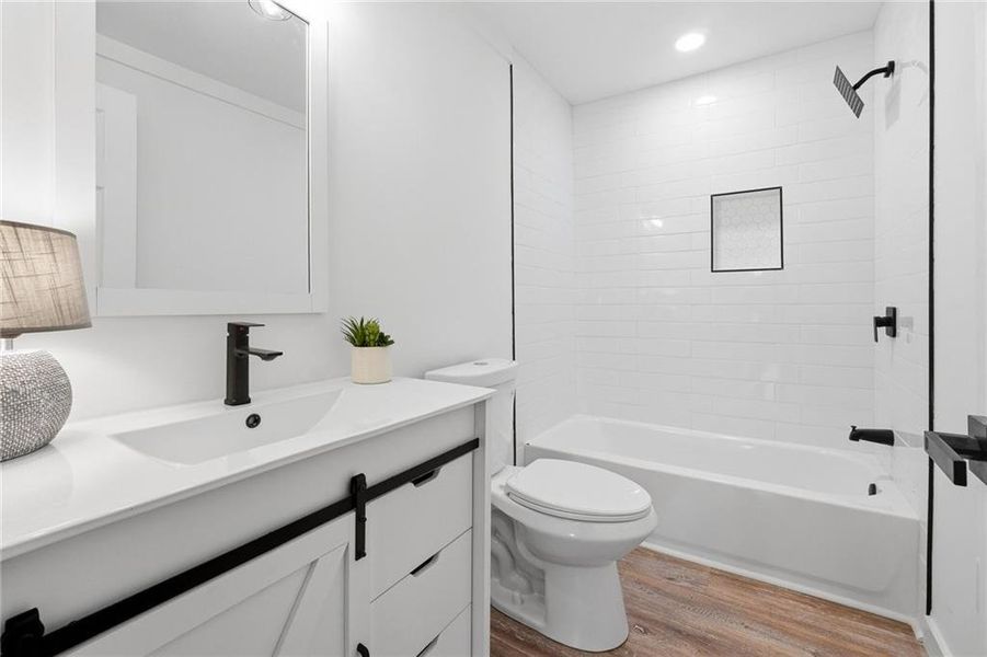 Furnished interior view inside a new home in , Resaca (Image 14).