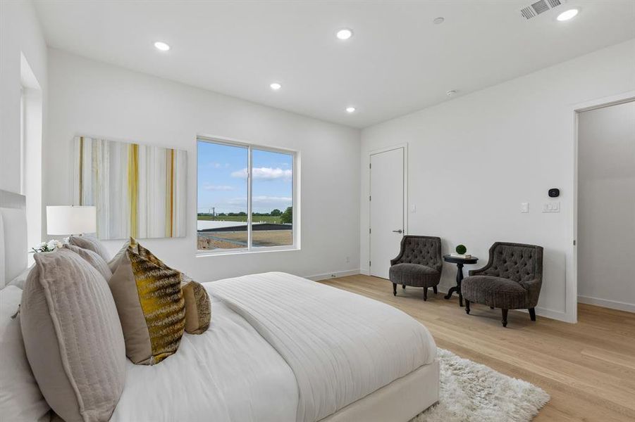 Furnished interior view inside a new home in , Dallas (Image 18).