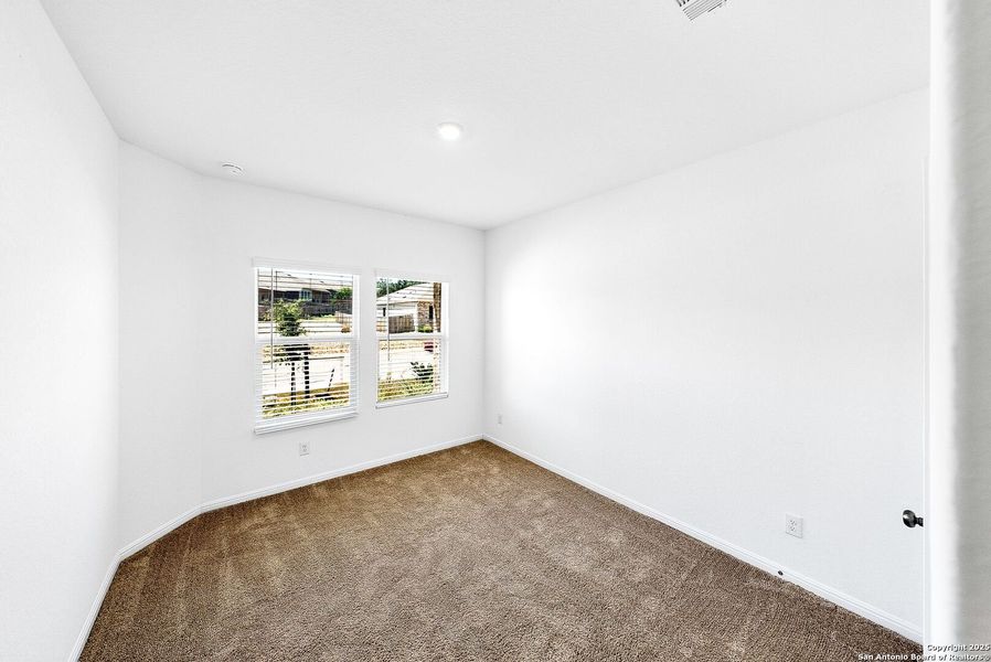 Spacious, unfurnished interior of a new home in , Bulverde (Image 34).