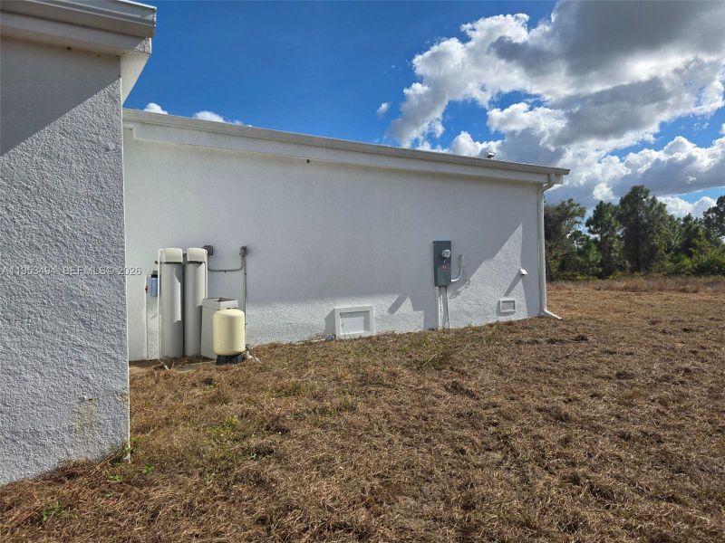 Exterior details and patio area of a home in , Lehigh Acres (Image 14).