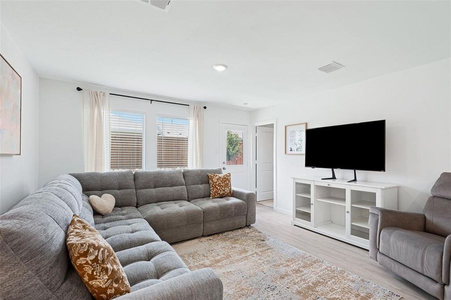 Furnished interior view inside a new home in Mobberly Farms, Pilot Point (Image 33).