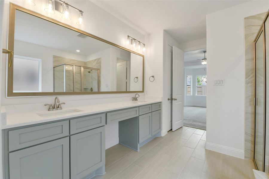 Furnished interior view inside a new home in , Conroe (Image 12).