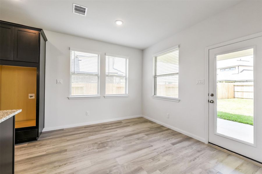 Spacious, unfurnished interior of a new home in Stone Creek Ranch, Hockley (Image 37). Spacious, unfurnished interior of a new home in Stone Creek Ranch, Hockley (Image 37).