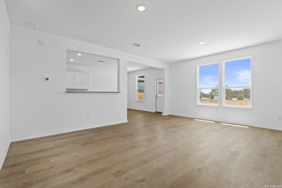Spacious, unfurnished interior of a new home in Corley Farms, Boerne (Image 12).
