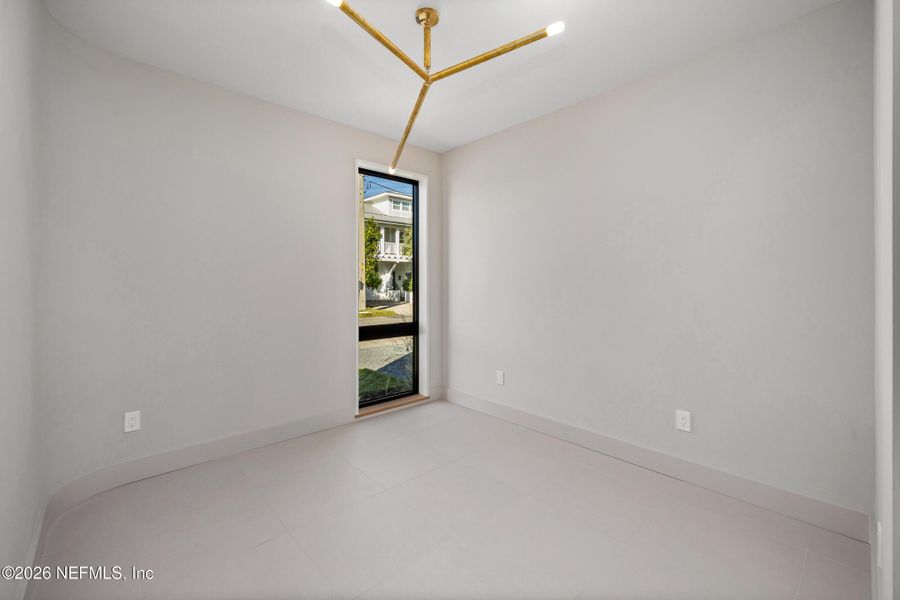 Spacious, unfurnished interior of a new home in , Atlantic Beach (Image 57).
