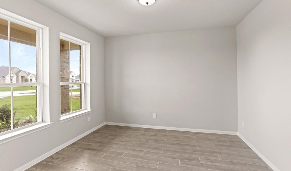 Convenient home office (*Photo not of actual home and used for illustration purposes only.) Convenient home office (*Photo not of actual home and used for illustration purposes only.)