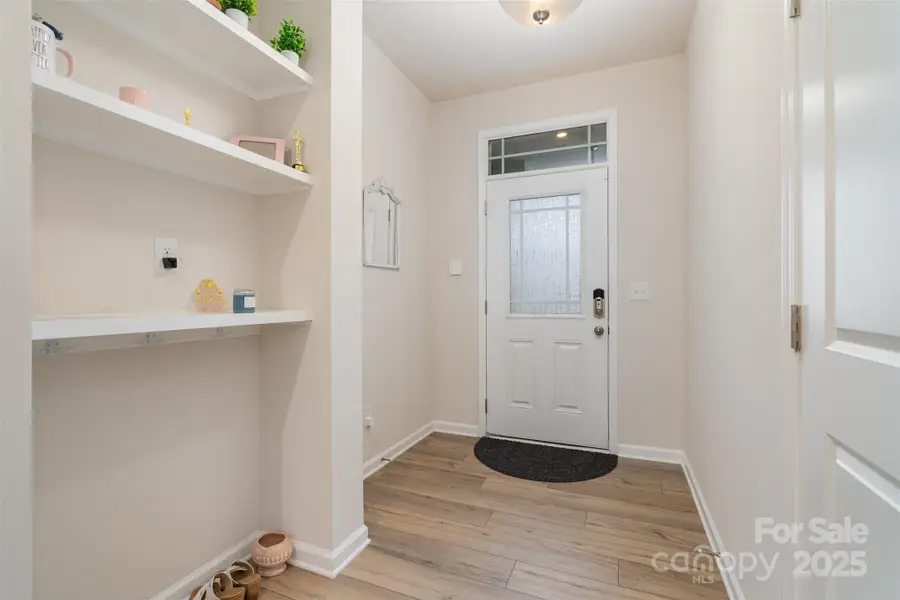 Entryway & Drop Zone