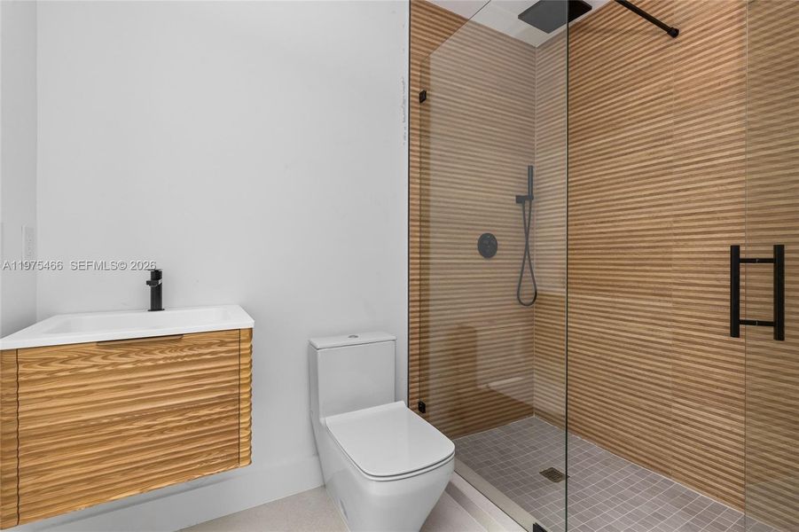 Furnished interior view inside a new home in , Pinecrest (Image 54).