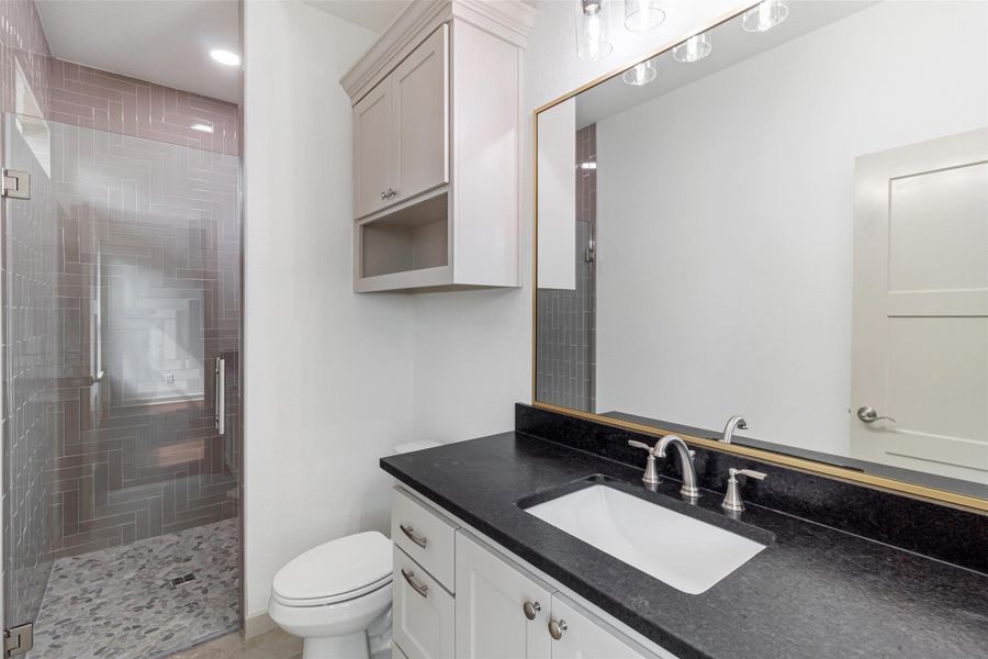 Furnished interior view inside a new home in , Bryan (Image 5).