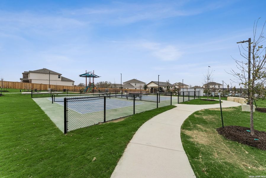 Community amenities in Mesquite Ridge, San Antonio (Image 18).