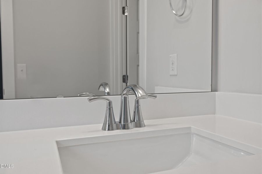 Main Bath - Sconset Walk Interior