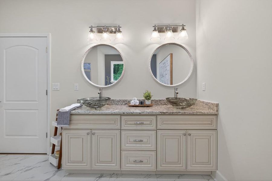 Furnished interior view inside a new home in , Oxford (Image 59).