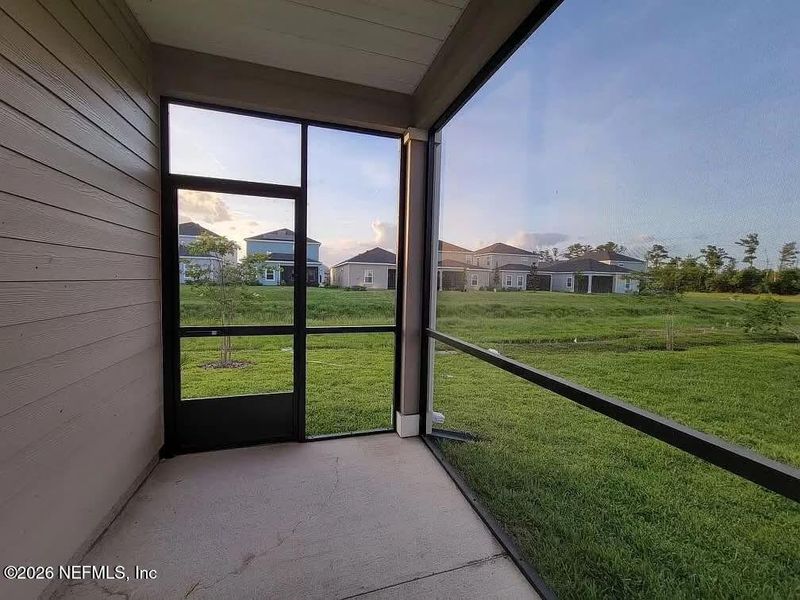 Exterior details and patio area of a home in , Jacksonville (Image 3).