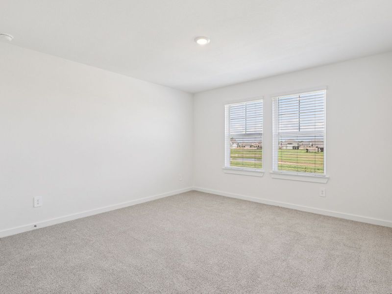 Spacious, unfurnished interior of a new home in Kingdom Heights, Rosenberg (Image 16).