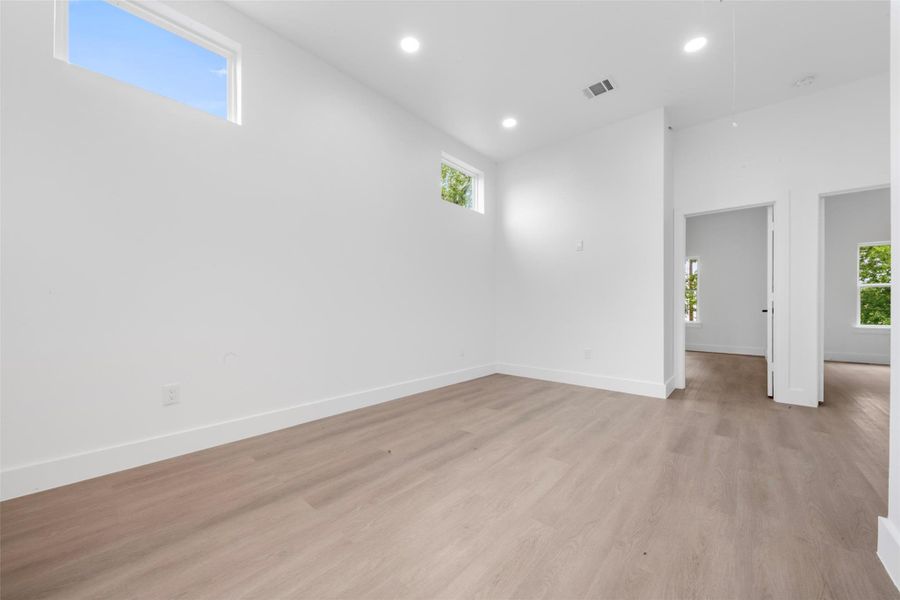 Spacious, unfurnished interior of a new home in , Houston (Image 17). Spacious, unfurnished interior of a new home in , Houston (Image 17).
