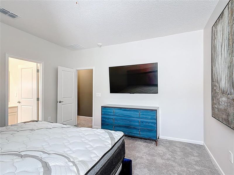 Furnished interior view inside a new home in , Davenport (Image 34).