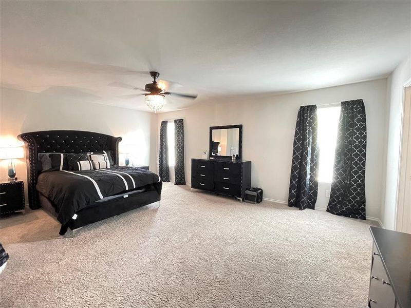 Furnished interior view inside a new home in , Chandler (Image 16).
