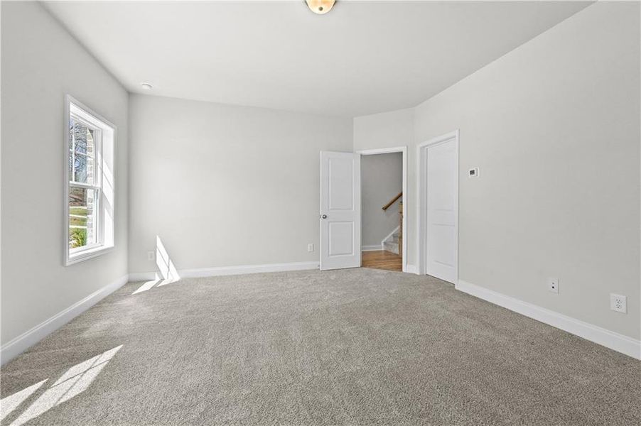 Spacious, unfurnished interior of a new home in , Sugar Hill (Image 44).