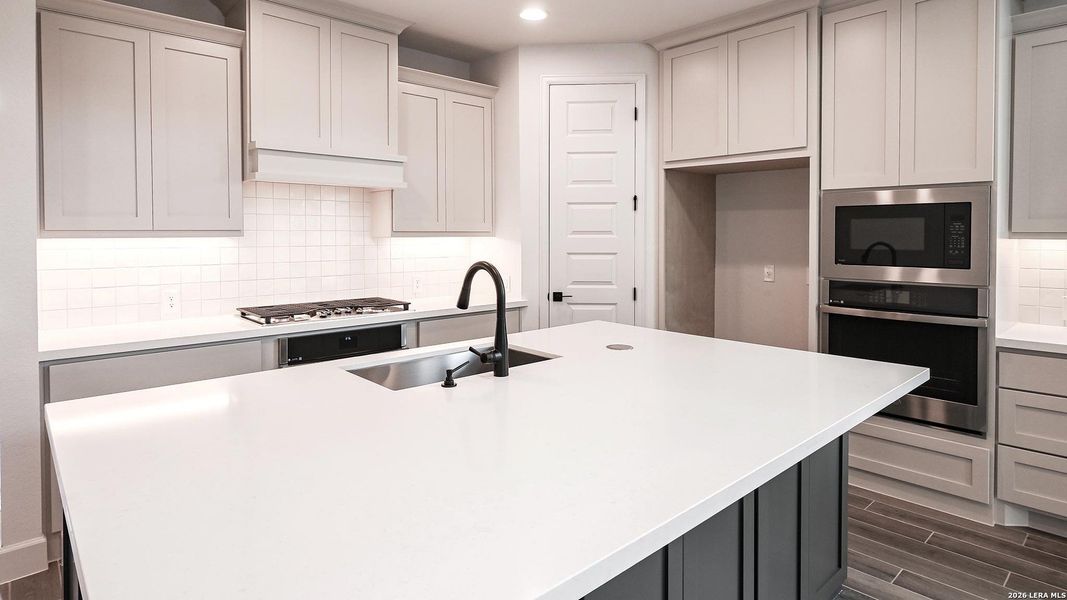 Furnished interior view inside a new home in Cibolo Valley Heights, Cibolo (Image 10).
