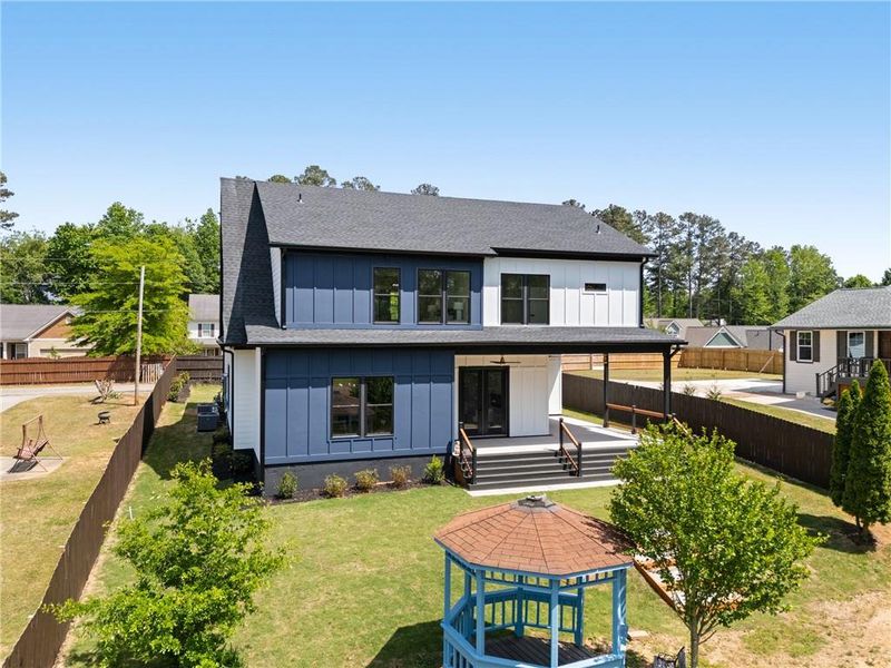 Exterior details and patio area of a home in , Acworth (Image 31).