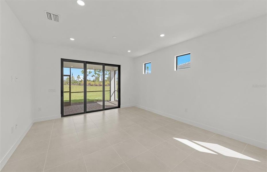 Spacious, unfurnished interior of a new home in Del Webb Catalina, Lakewood Ranch (Image 25).