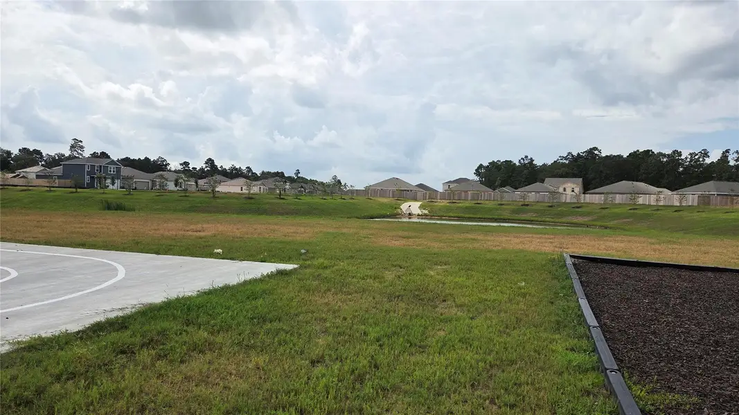Community amenities in , Conroe (Image 5). Community amenities in , Conroe (Image 5).