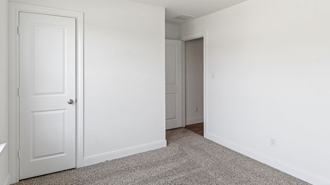 Spacious, unfurnished interior of a new home in Railhead, Cedar Creek (Image 16). Spacious, unfurnished interior of a new home in Railhead, Cedar Creek (Image 16).