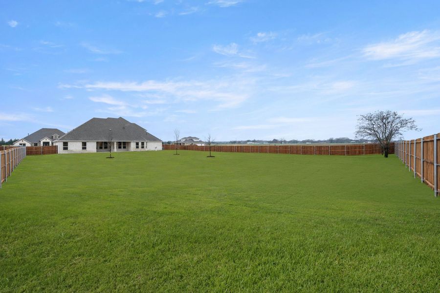 Representative exterior details of a home built from the Dickson by Kindred Homes in Oak Creek Ranch, Waxahachie (Image 23).