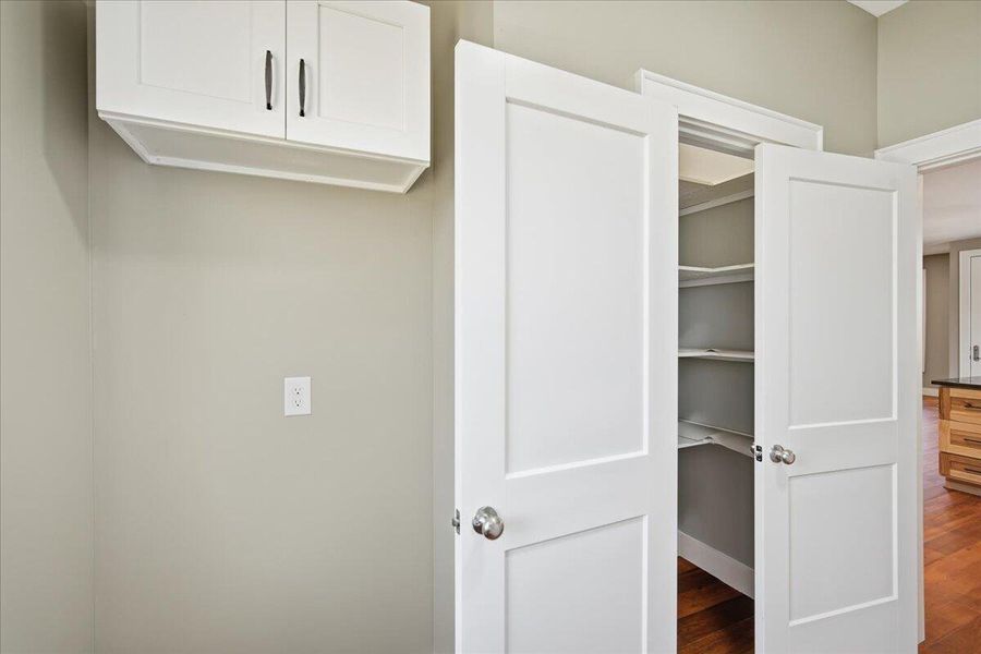 Image 71 of a home in .