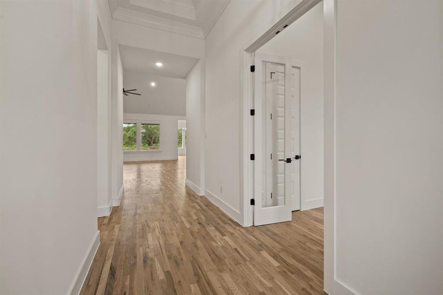 Spacious, unfurnished interior of a new home in Rolling Creek Ranch, Aledo (Image 25).