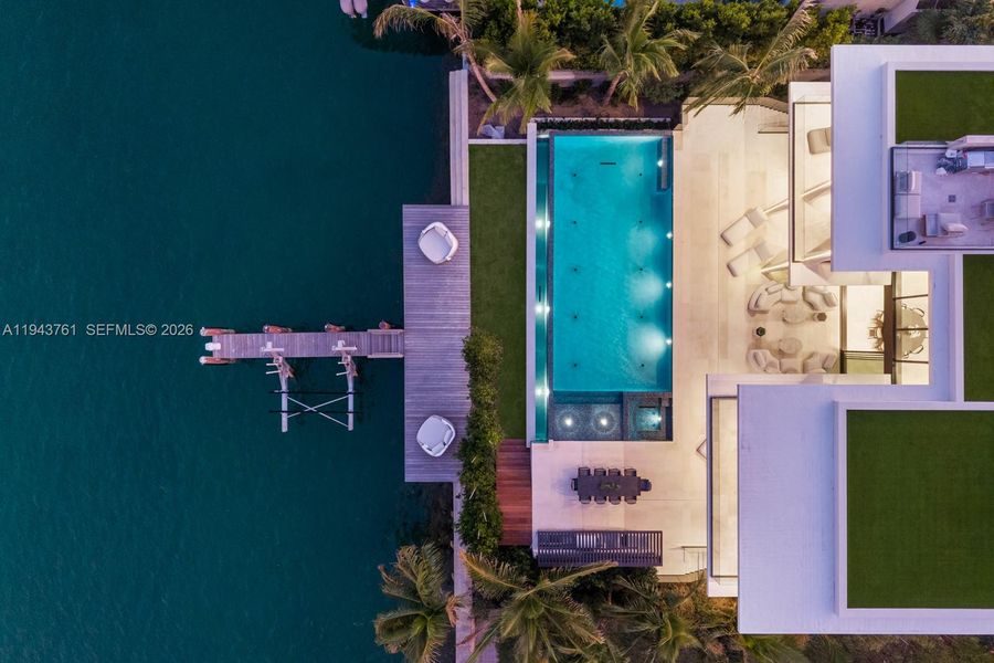 Image 77 of a home in .