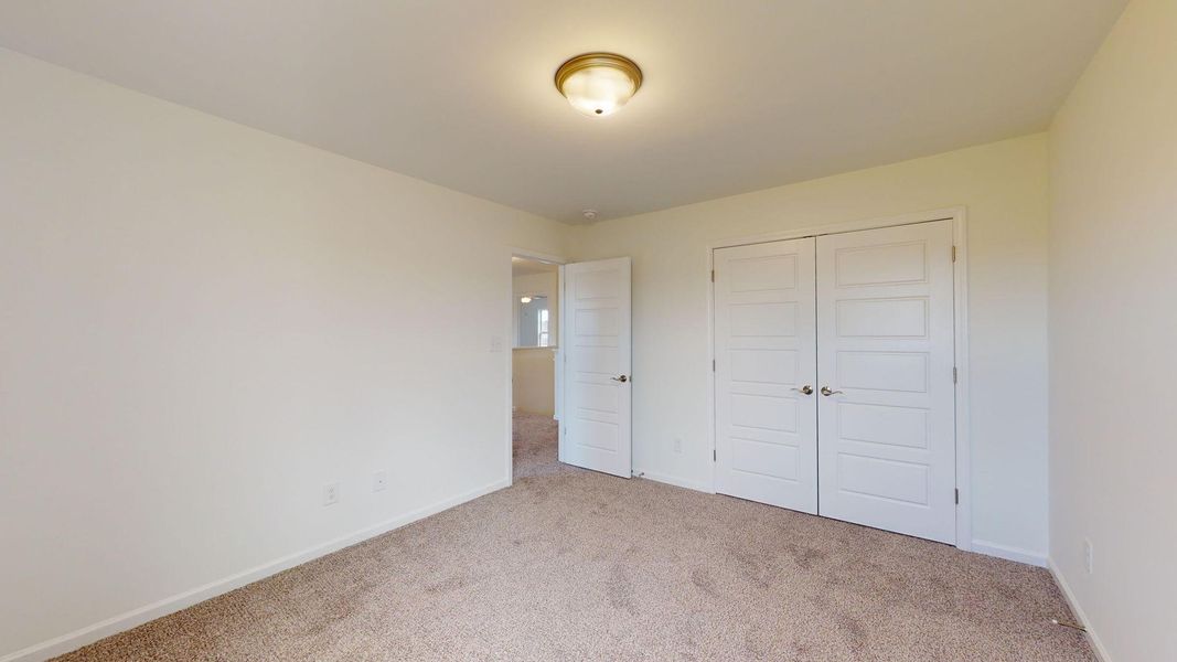 Representative unfurnished interior of a home built from the Yorkshire A by JC Jackson Homes,LLC in Heritage Pointe, Newport (Image 33).