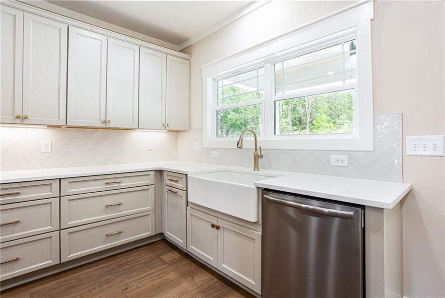 Furnished interior view inside a new home in , Grayson (Image 10).