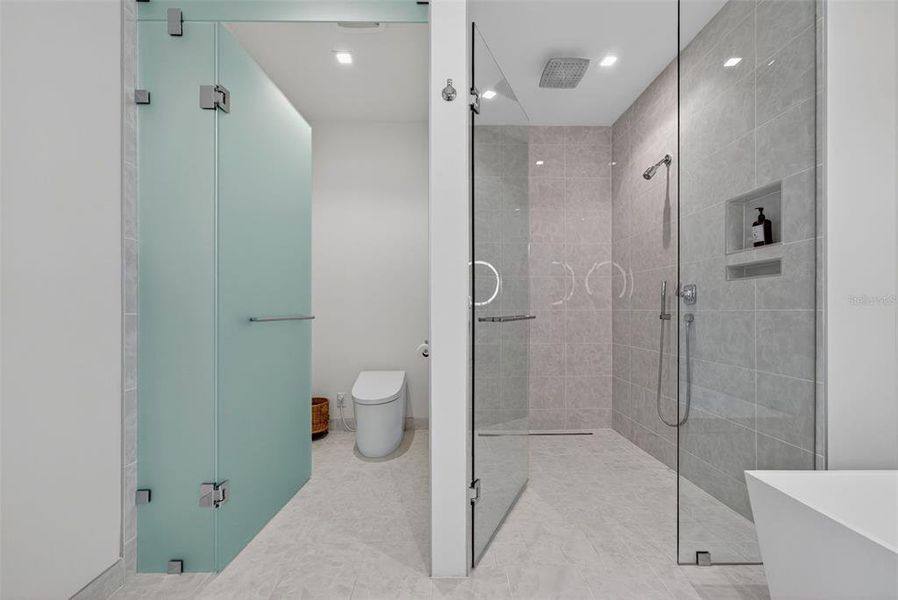 Image 55 of a home in .