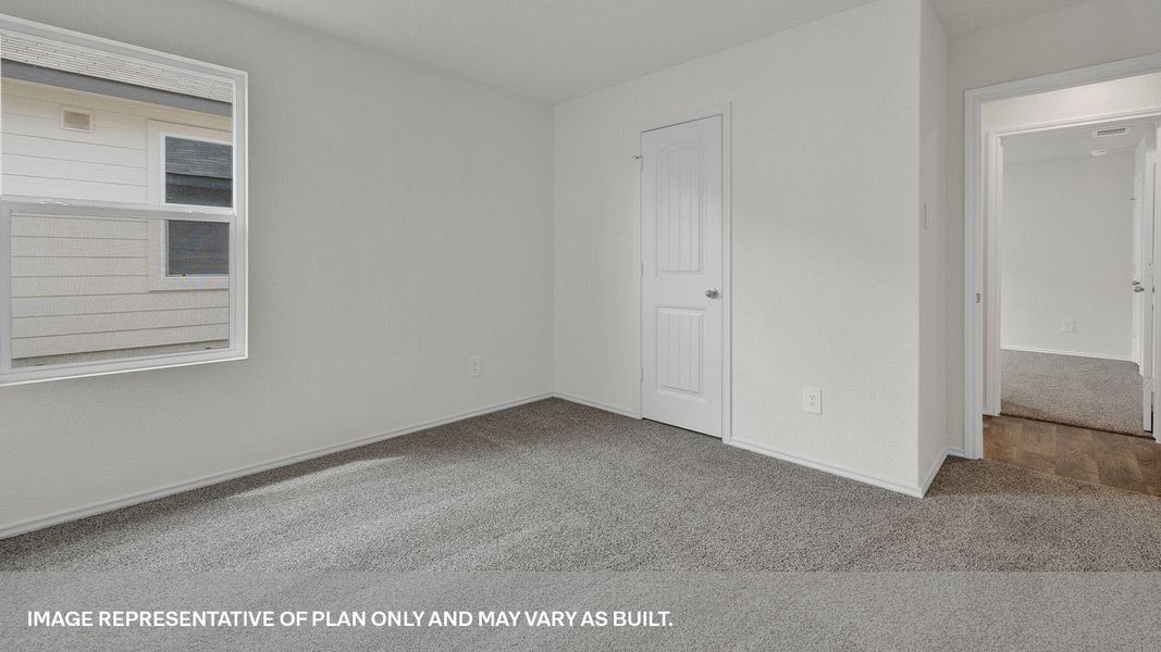 Spacious, unfurnished interior of a new home in Arroyo Ranch, Seguin (Image 19).