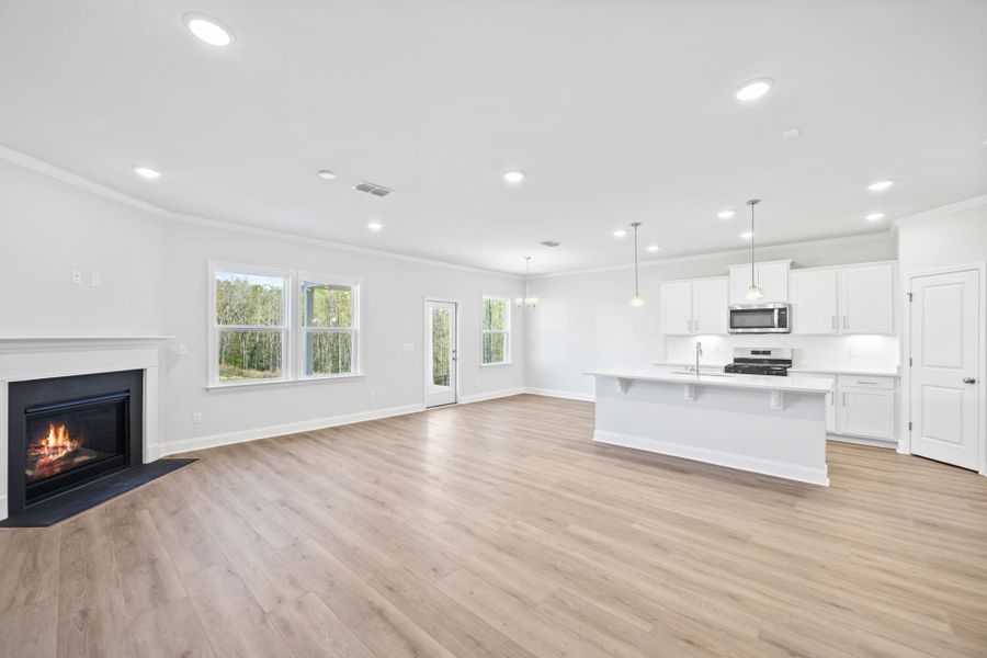 Spacious, unfurnished interior of a new home in Carriage Estates, Lexington (Image 20).