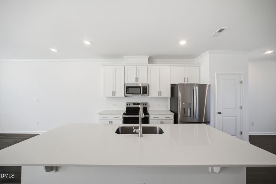 SUN_ElmGrove_Pic_Wyatt_Kitchen_2of6