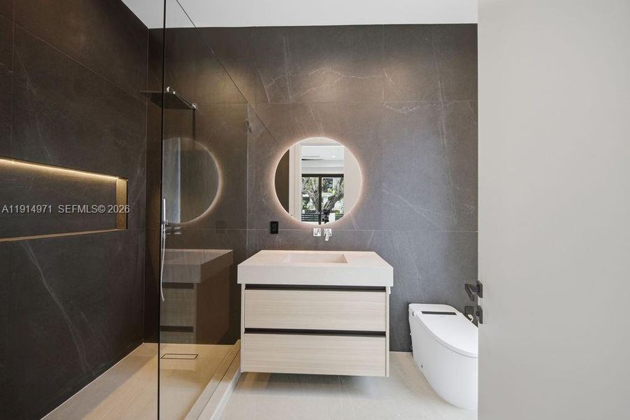 Furnished interior view inside a new home in , Fort Lauderdale (Image 5).