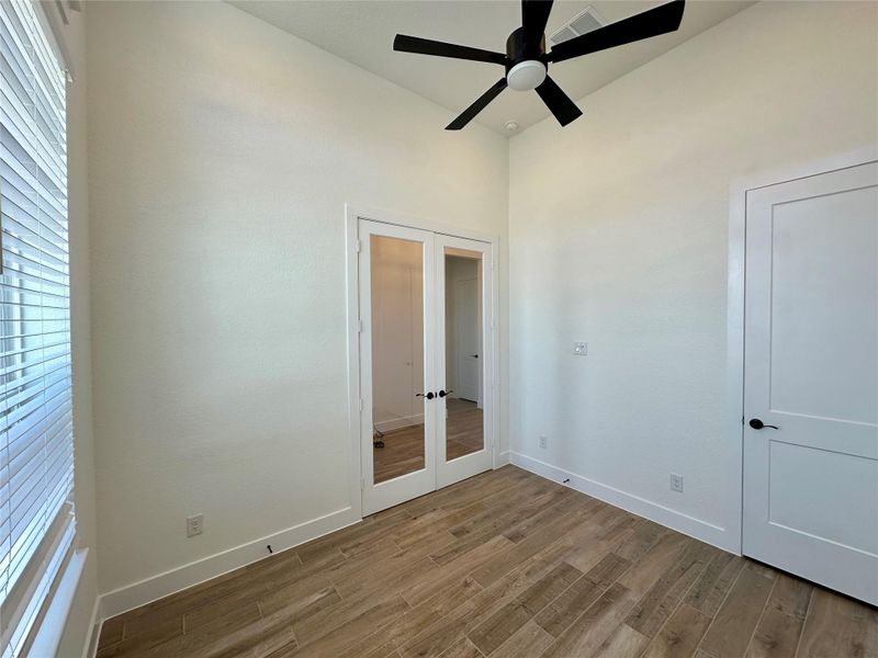 Spacious, unfurnished interior of a new home in Briarley, Montgomery (Image 36).