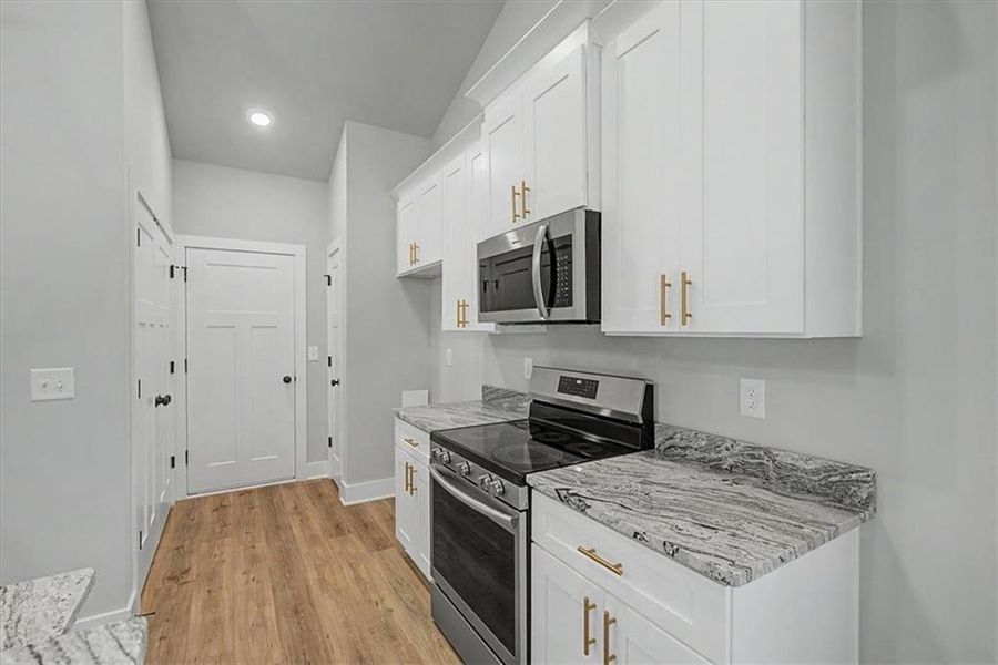 Furnished interior view inside a new home in , Dallas (Image 10).