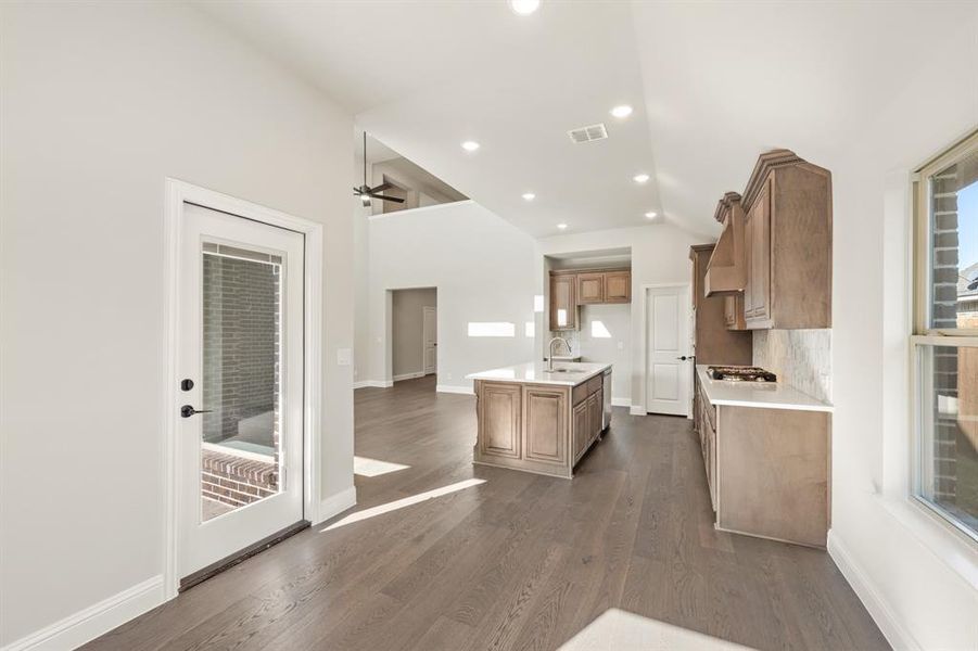 Image 38 of a home in Sable Creek.