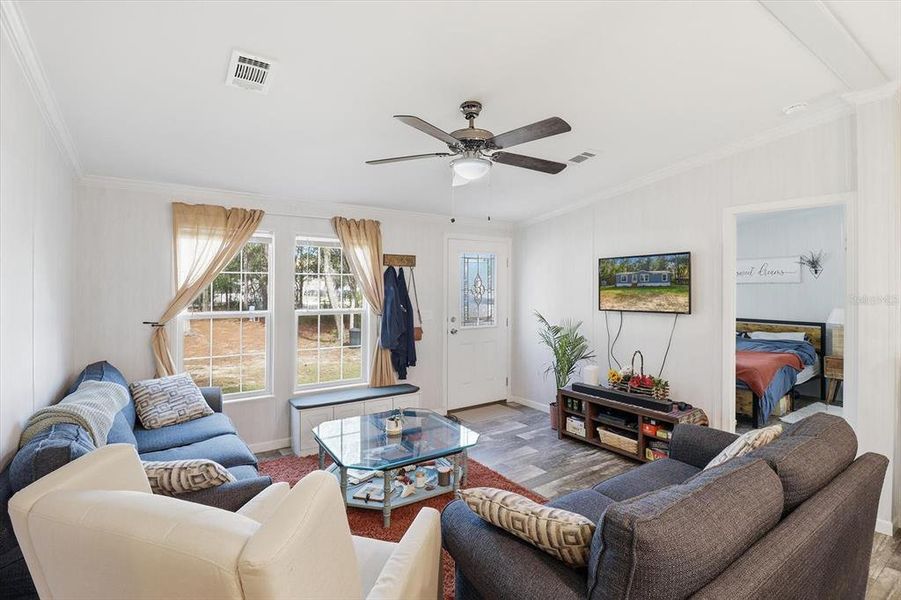 Furnished interior view inside a new home in , Dunnellon (Image 10).