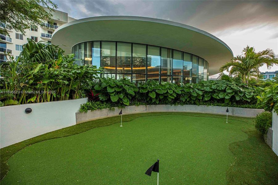 Community amenities in , Miami (Image 57). Community amenities in , Miami (Image 57).