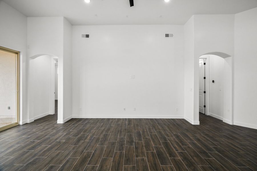 Representative unfurnished interior of a home built from the Scottsdale by LEH. Homes in Painted Sky, El Paso (Image 23). Representative unfurnished interior of a home built from the Scottsdale by LEH. Homes in Painted Sky, El Paso (Image 23).