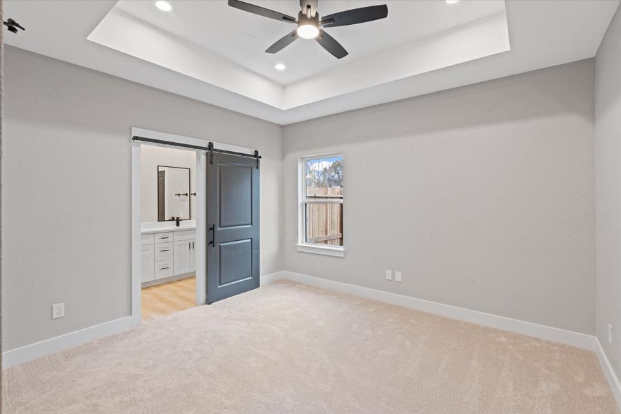 Spacious, unfurnished interior of a new home in , Houston (Image 16).