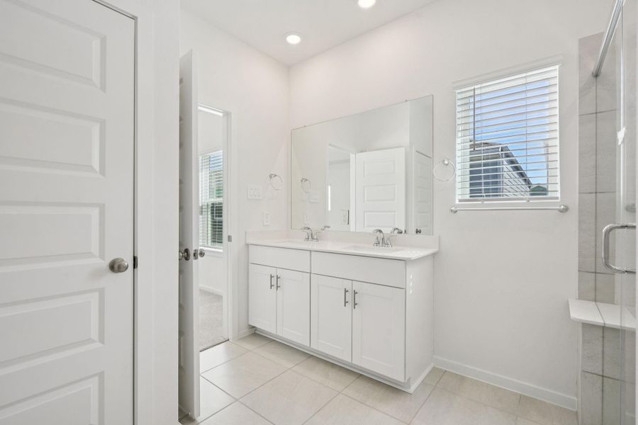 Furnished interior view inside a new home in Kemah Crossing - City Series, Kemah (Image 15).