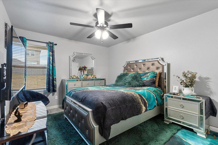 Furnished interior view inside a new home in , Killeen (Image 26).