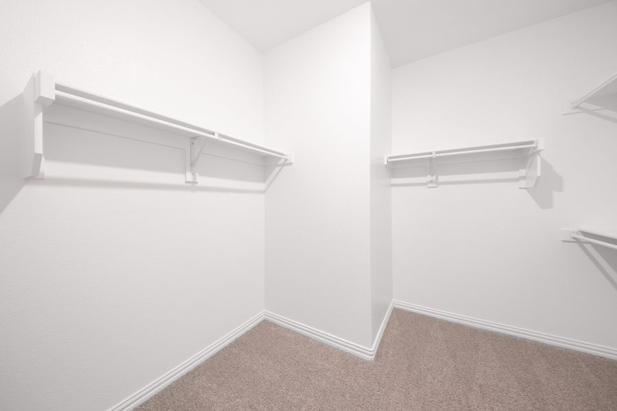 Spacious, unfurnished interior of a new home in Verandah, Royse City (Image 21).