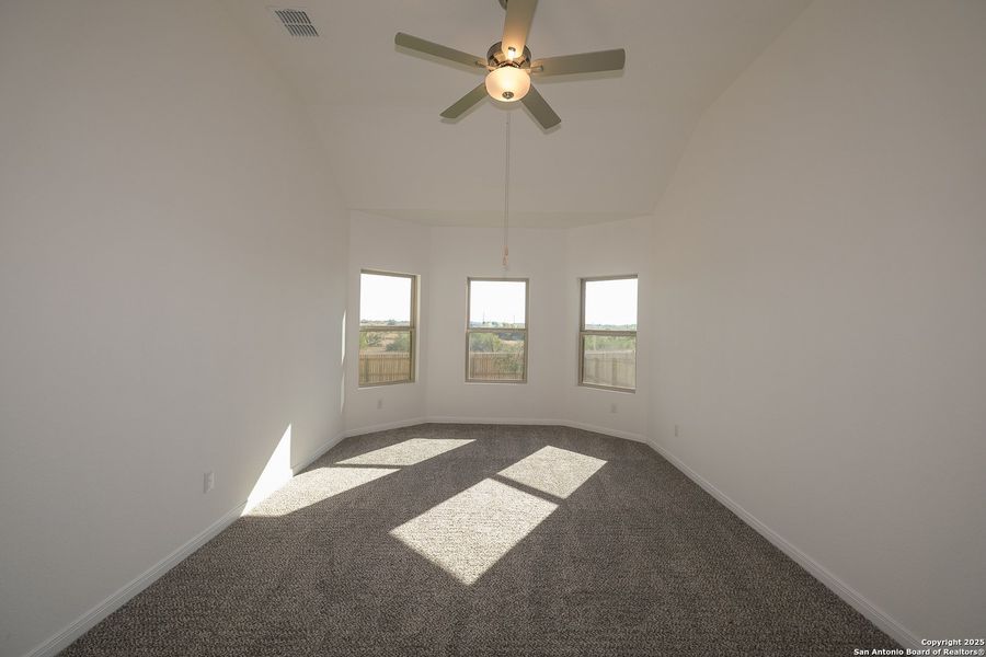 Spacious, unfurnished interior of a new home in Paloma Park, Converse (Image 31). Spacious, unfurnished interior of a new home in Paloma Park, Converse (Image 31).